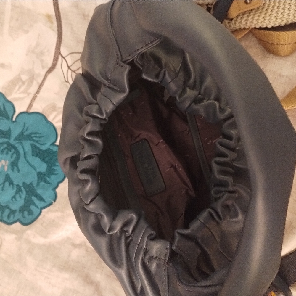 Purse - Picture 3 of 3